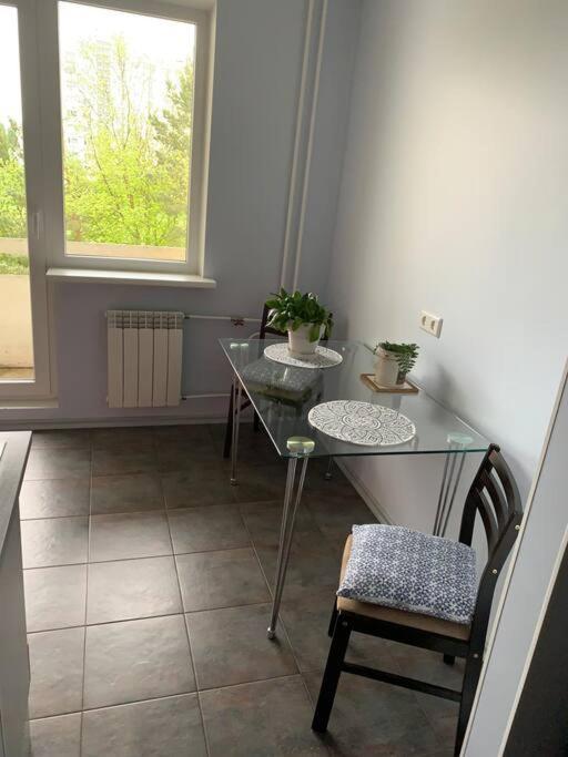 Quiet And Comfortable With Parking For A For Two, One Or A Couple Guests With A Child Талин